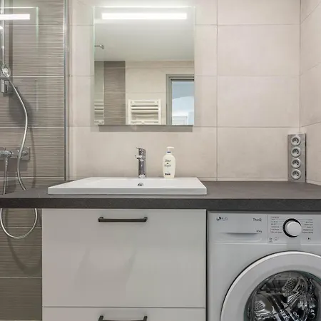 شقة Beau 40m² Proche Du Centre *